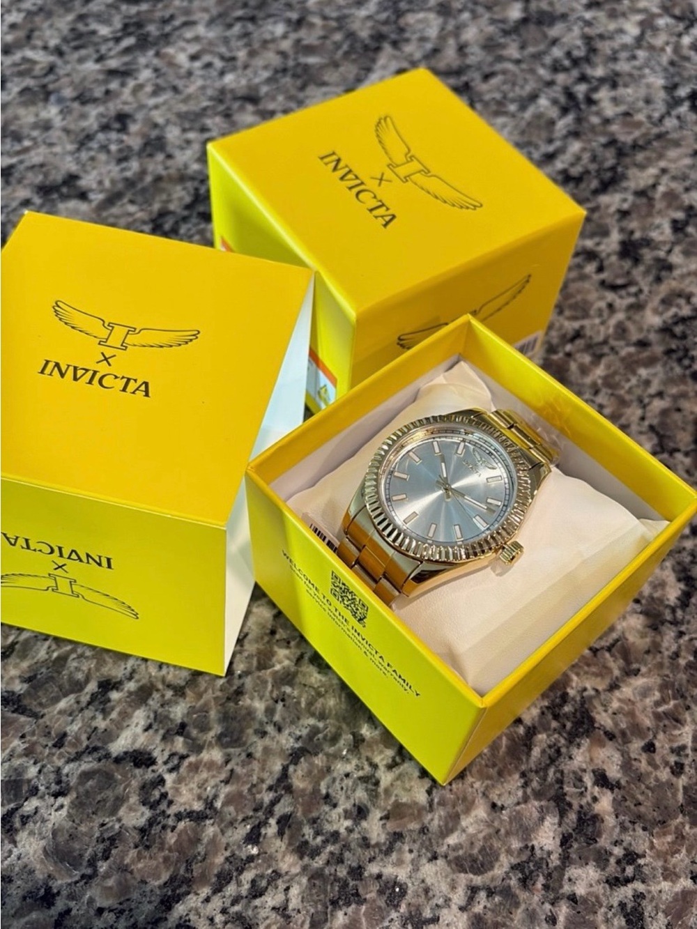 Invicta Men's Gold-Tone Stainless Steel Watch with Silver Dial NWT - Picture 5 of 7